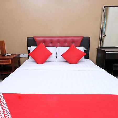 באנגי Super Oyo 707 Ayuni Hotel מראה חיצוני תמונה