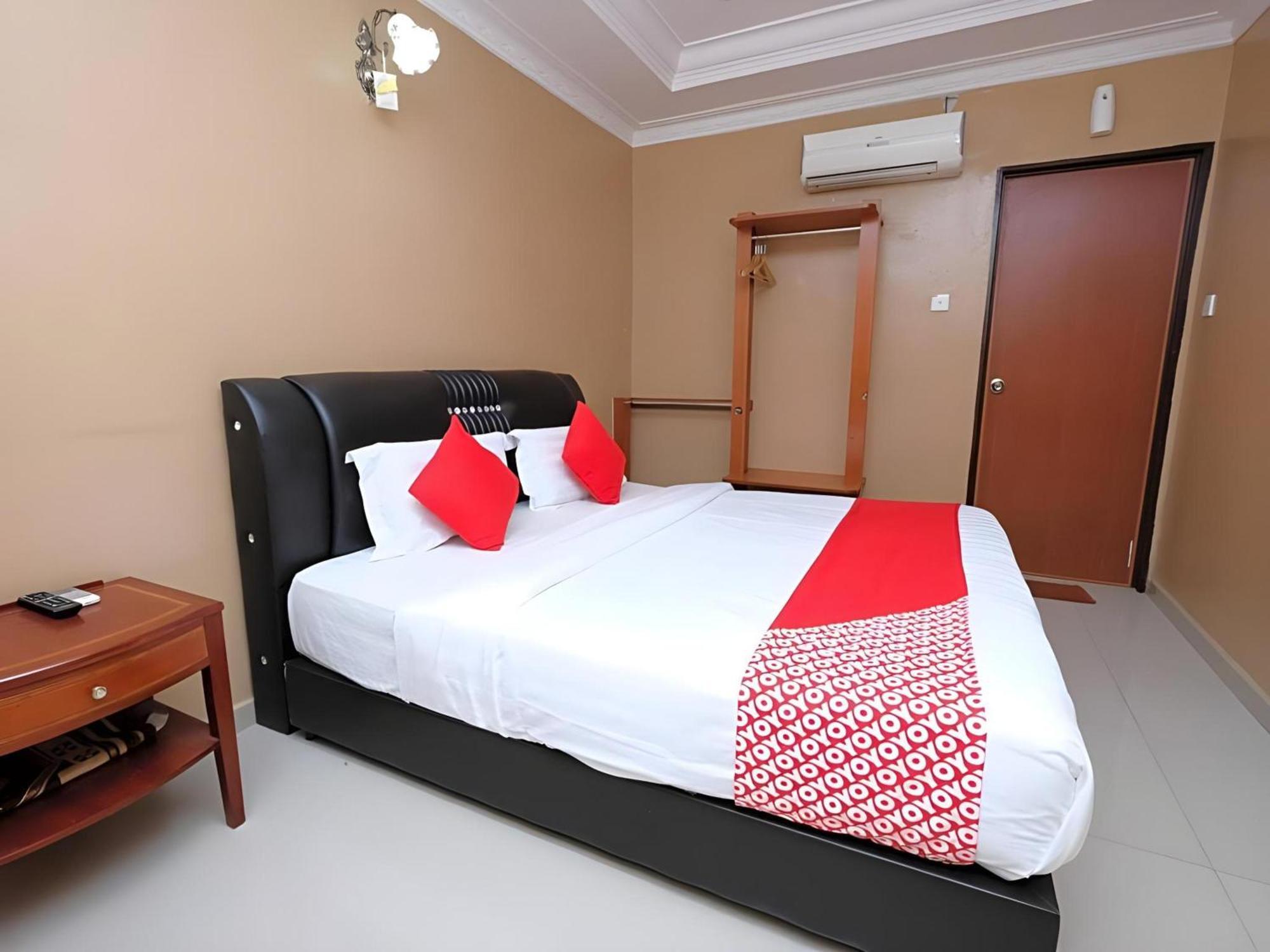 באנגי Super Oyo 707 Ayuni Hotel מראה חיצוני תמונה