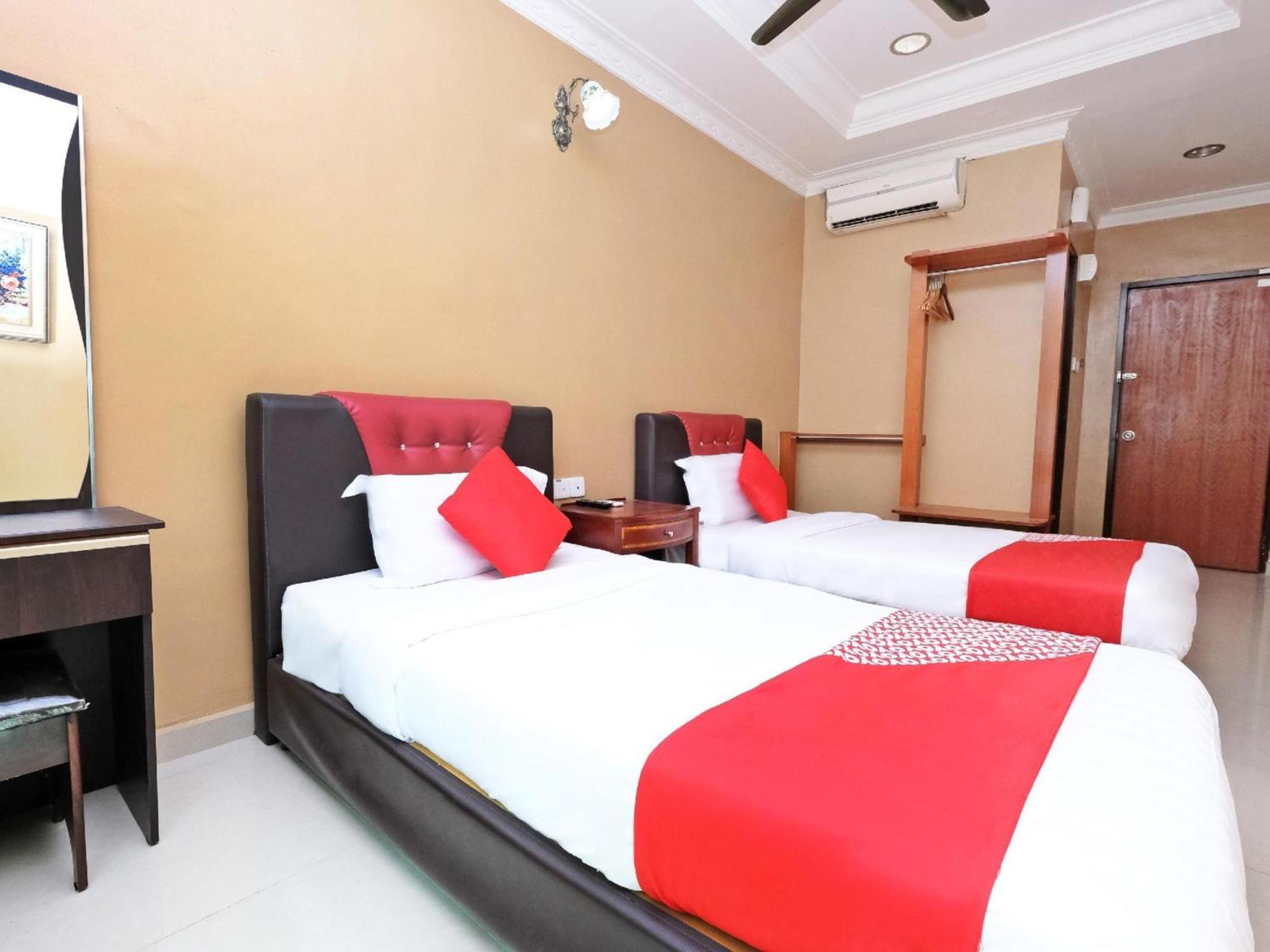באנגי Super Oyo 707 Ayuni Hotel מראה חיצוני תמונה