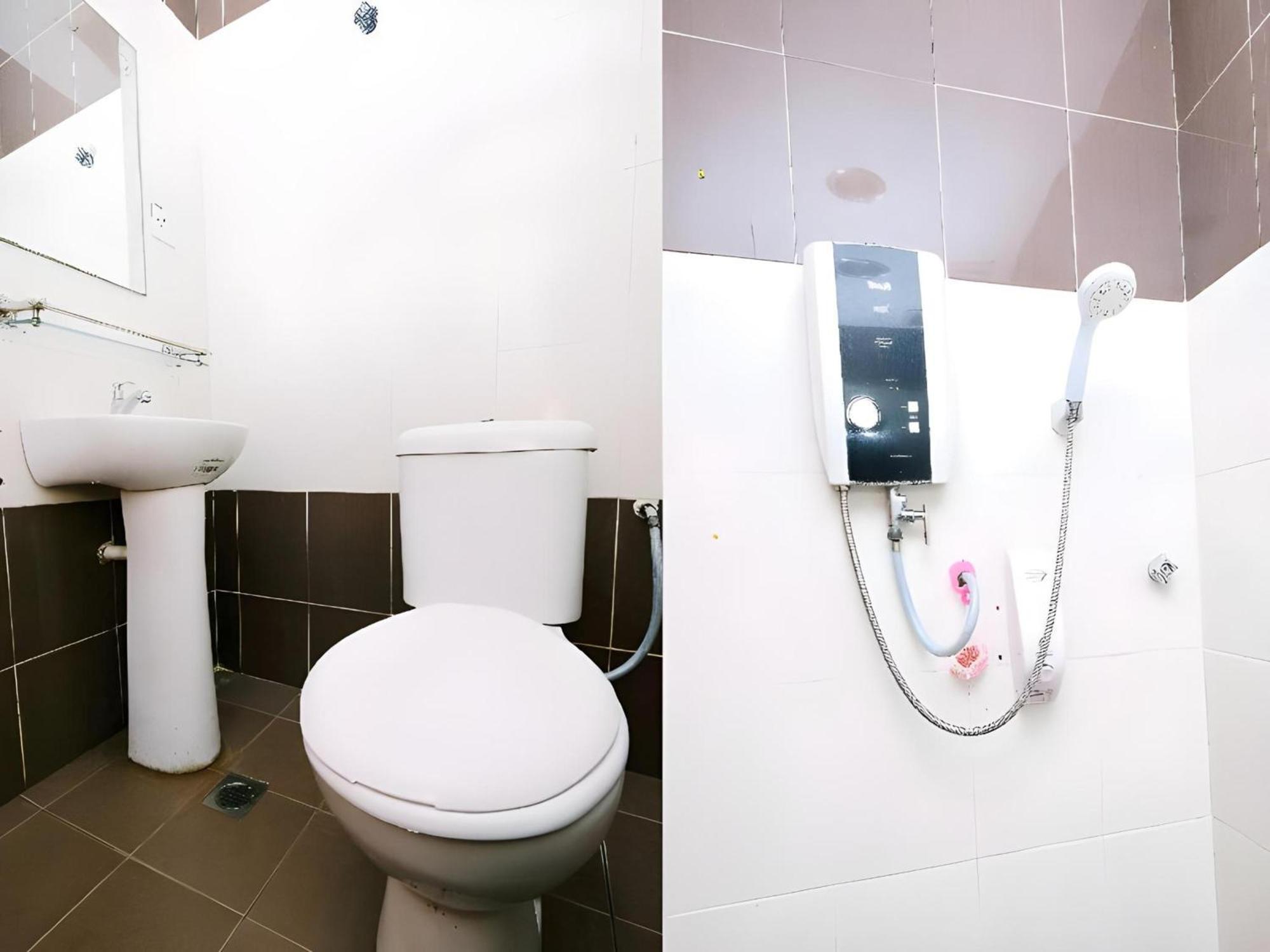 באנגי Super Oyo 707 Ayuni Hotel מראה חיצוני תמונה