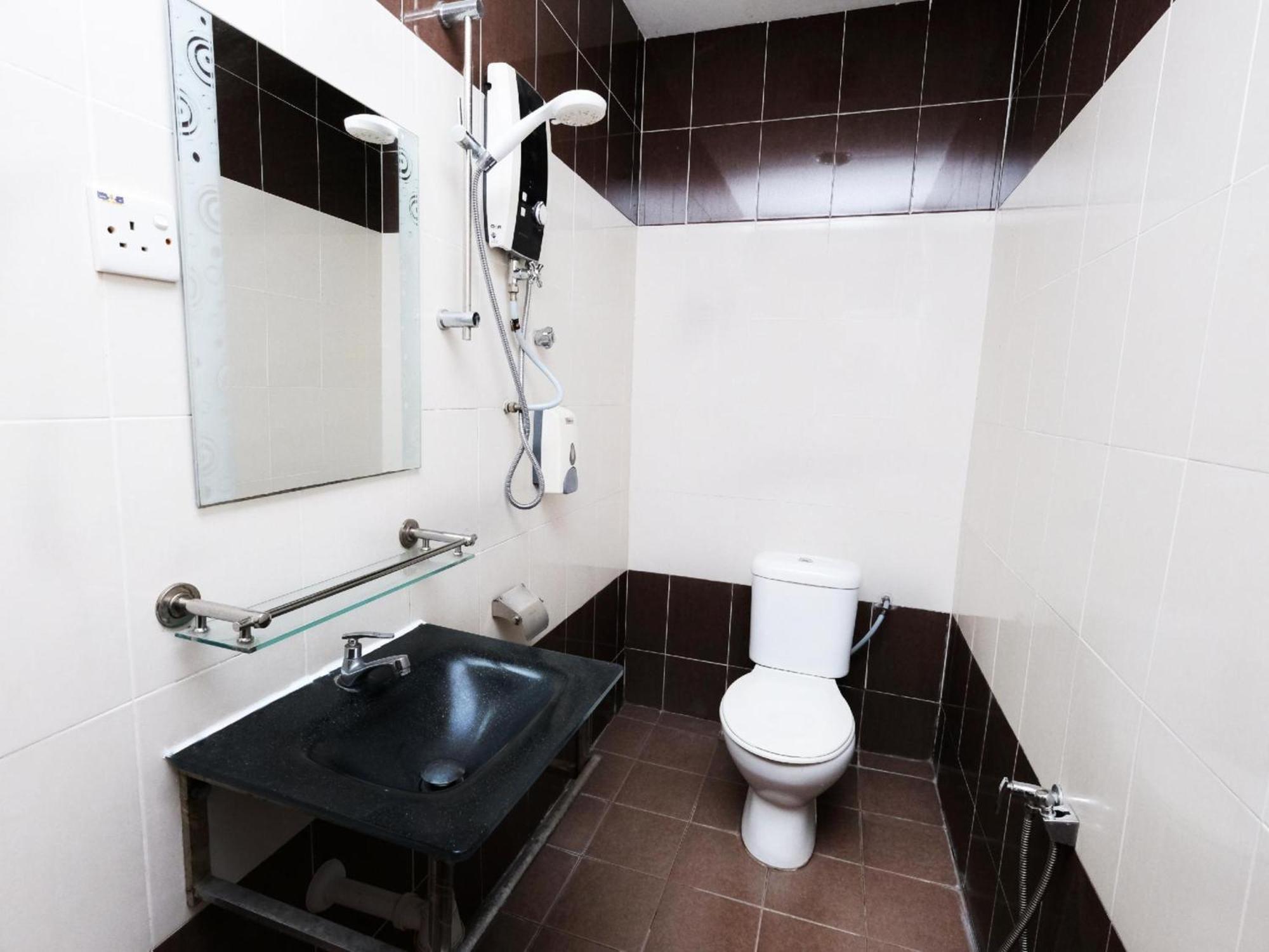 באנגי Super Oyo 707 Ayuni Hotel מראה חיצוני תמונה