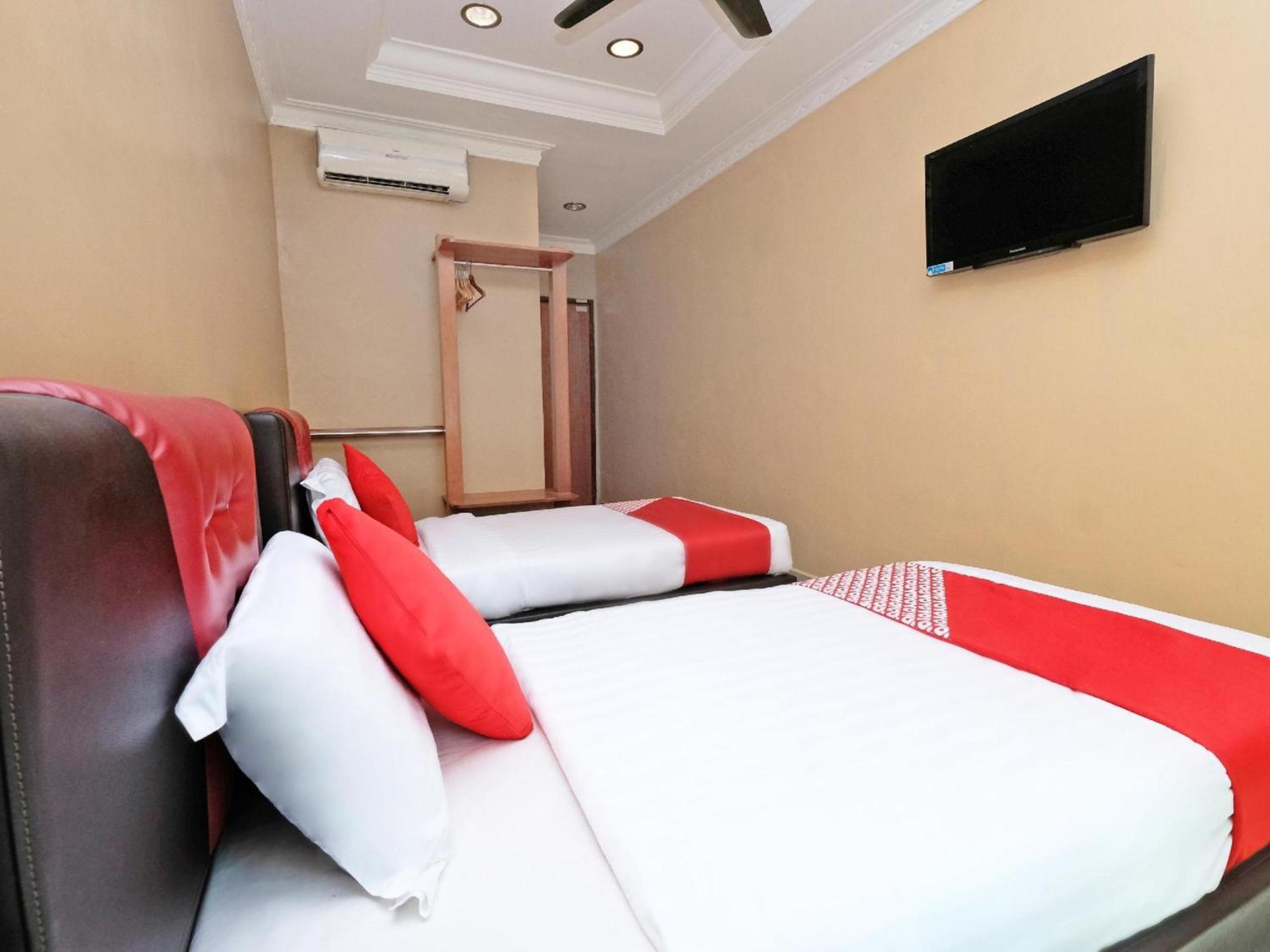 באנגי Super Oyo 707 Ayuni Hotel מראה חיצוני תמונה
